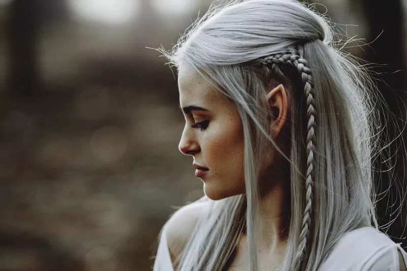 Lyra - vlčí žena